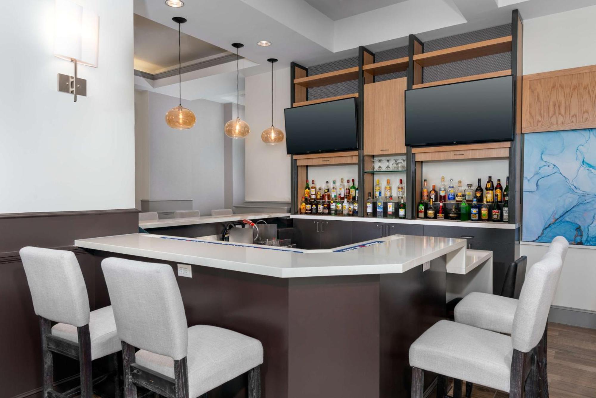 Hilton Garden Inn Charlotte Uptown Exterior foto